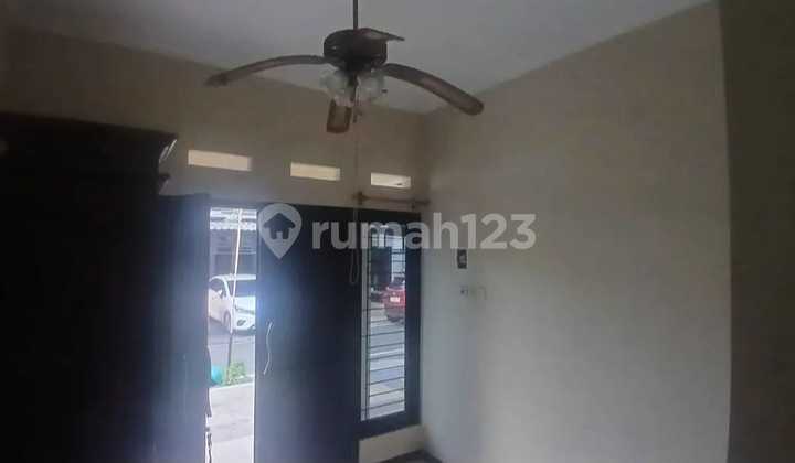 Dijual Cepat Rumah Bagus Villa Krista Banyumanik Semarang 2