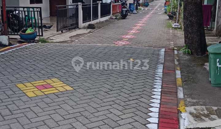 At the Nice House Boarding, Peleburan, Semarang City. 2