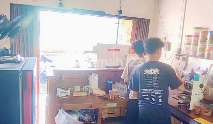 Kios for Sale by the Side of Woltermonginsidi Street, Pedurungan, Semarang 2