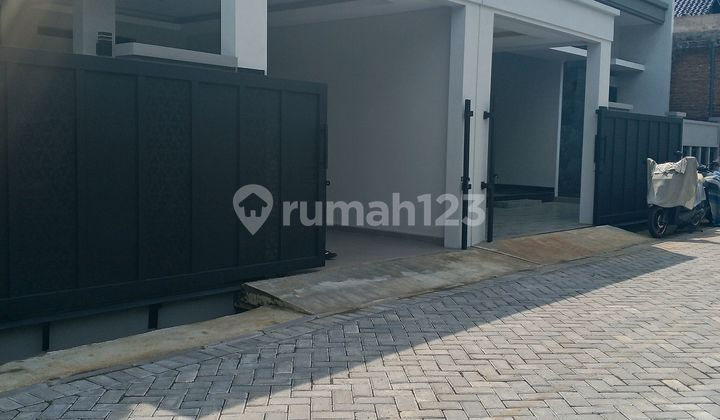 Dijual Cepat Rumah Baru Desain Mewah Beringin Ngaliyan Semarang  2