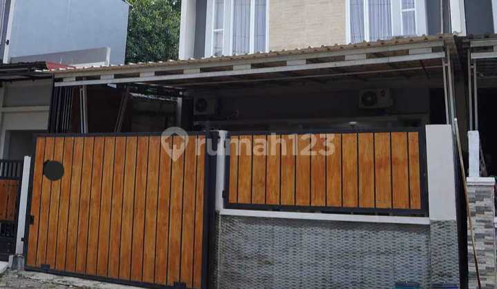 Quick Sale 2-Story House in Grafika Banyumanik Semarang 2
