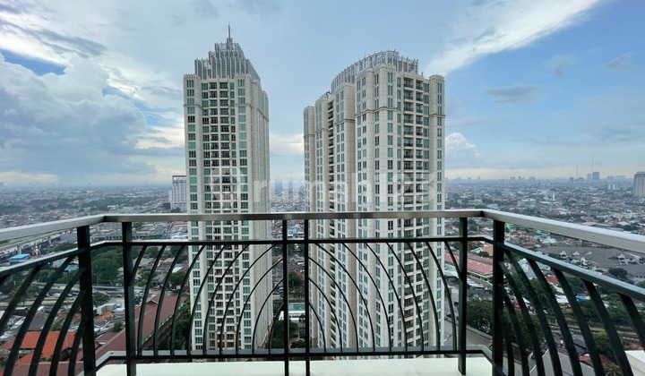 For Sale Junior Penthouse Pakubuwono Residence 4 BR Nice