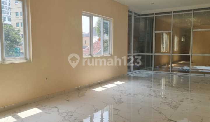Disewakan Ruko Mampang 4 Lantai Siang Huni