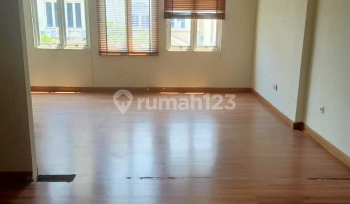 Dijual Ruko Cordoba PIK  3 Lantai Bagus 100 m2