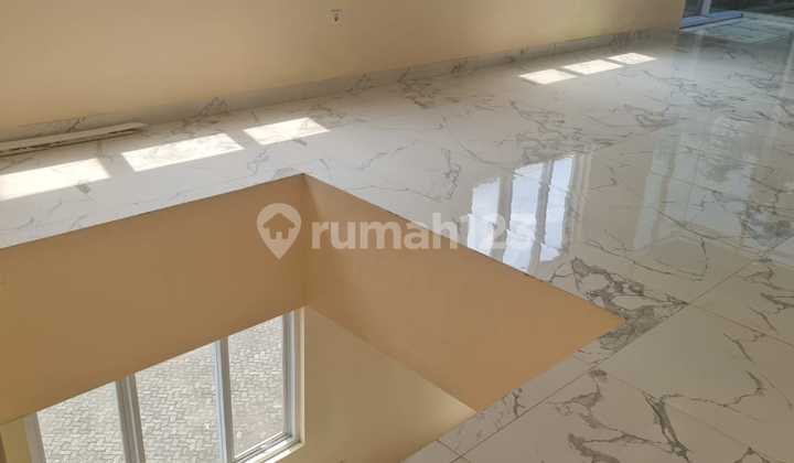 For Sale 4-Storey Mampang Shop House Ready to Occupy 2