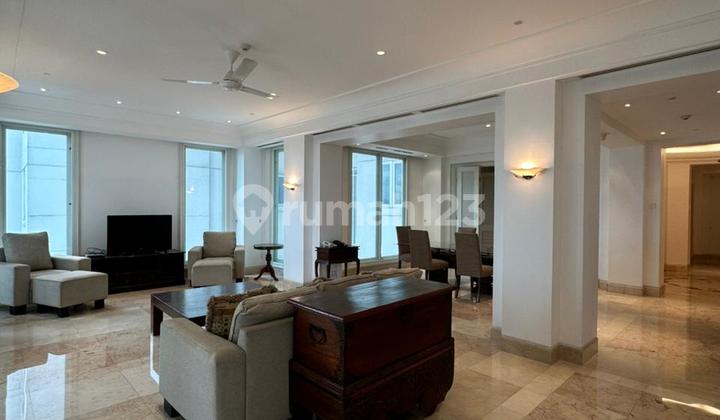 Dijual Apartemen Dharmawangsa Semi Furnished 3Br