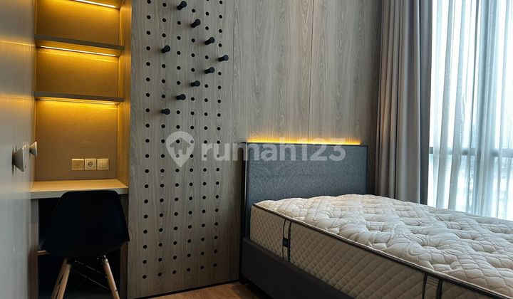 For Sale Lavie All Suites Apartment 3 BR Good Furnished