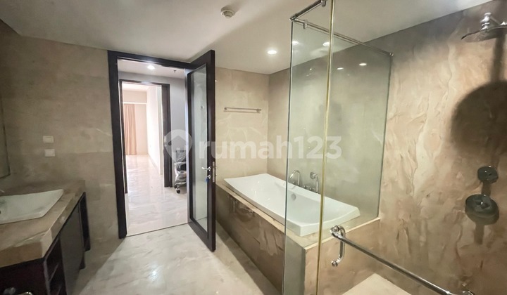 For Sale My Home Ciputra World 1 Apartment, 3 BR, Good, Furnished