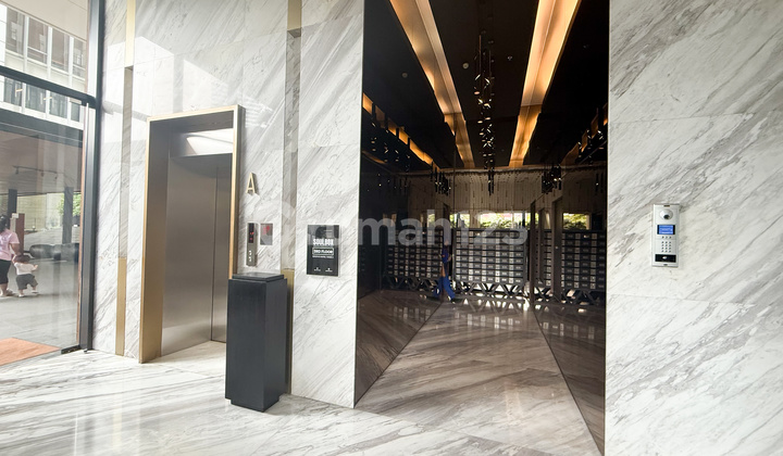 Dijual Apartment Senopati Suites 3 BR Bagus Furnished