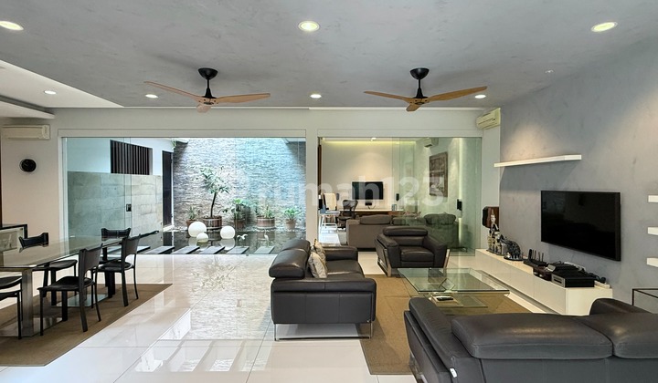 Dijual Rumah Huni Kebayoran Furnished 2 Lantai Gandaria