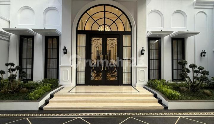 Dijual Rumah Mewah 550 Sqm Furnished Menteng