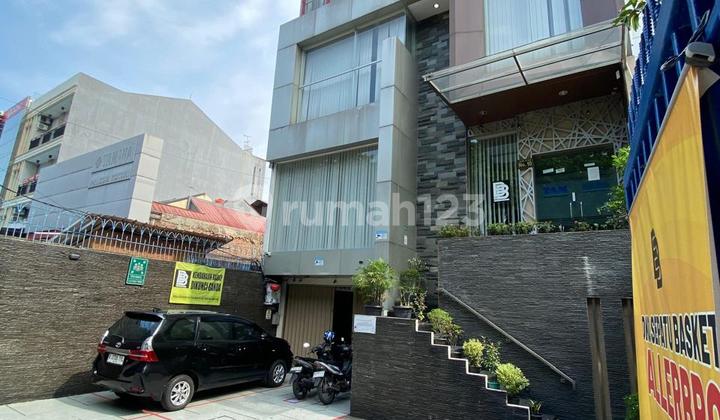 Dijual Gedung Perkantoran 4 Lantai Sunter Utara KOMERSIAL STRATEGIS Contact 08197740xxxx Dijual Gedung Perkantoran 4 Lantai Sunter Utara KOMERSIAL STRATEGIS Contact 08197740xxxx