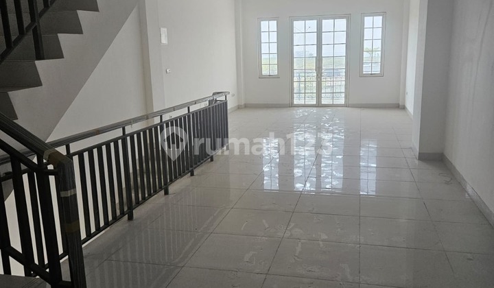 Ruko Siap Pakai Amsterdam Ebony Pantai Indah Kapuk 4.5x18 1
