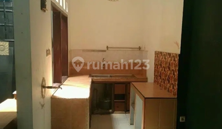 di jual Rumah hitung tanah Jl kartini ciwarigin 11