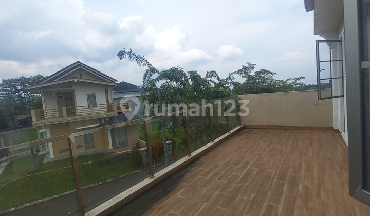 Rumah 2 lantai di Avebury III Royal Tajur 11