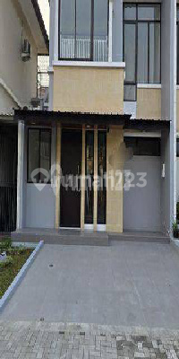 Rumah 2 Lantai Siap Huni Di Bsd City Bisa Kpr