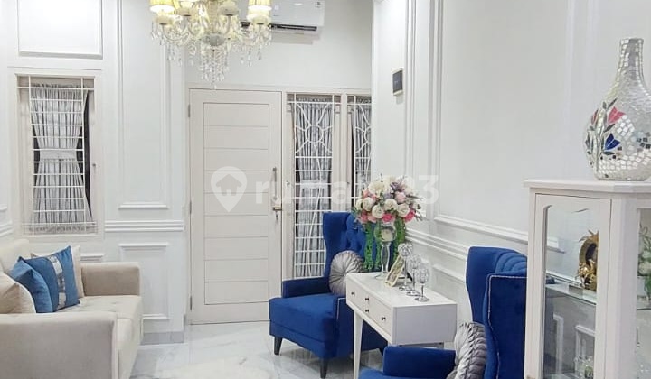 For Sale Ready-to-Occupy Hook Kencana Loka House in BSD For Sale Ready-to-Occupy Hook Kencana Loka House in BSD