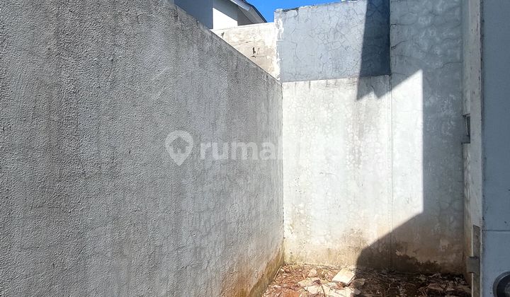 For Sale 2-Story House Serpong Lagoon Near BSD 2