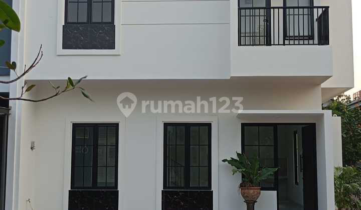 Dijual Rumah Brand New House BSD Posisi Hook