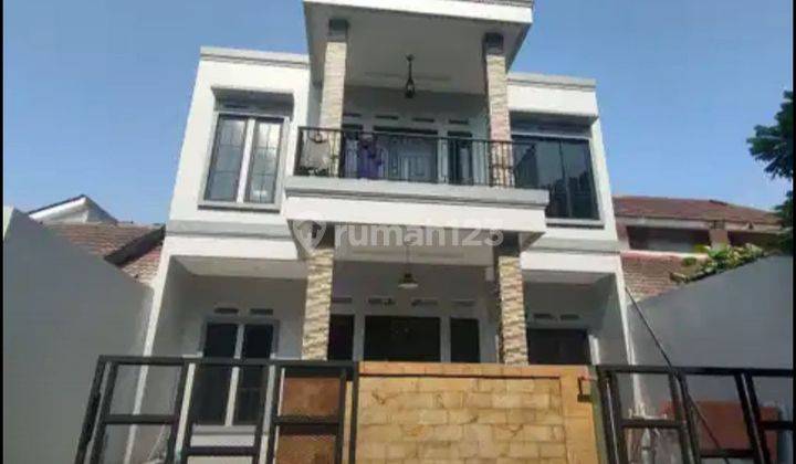 Rumah 2 Lantai Depan Taman Bsd Kencanaloka Serpong 1