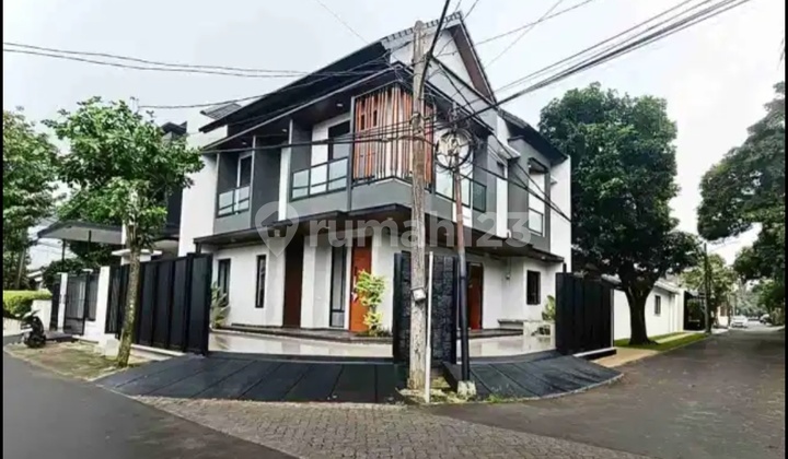 Rumah Hook BSD Griyaloka 2 Lantai Baru Renovasi