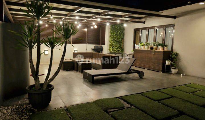 Cozy & Functional Rumah + Ruko, Ada Rooftop Estetik! Jl. Garuda 2