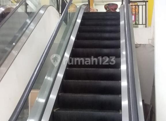 Ruang Usaha di Jl. Cijerah
Bandung Sudah Renovasi. Fisik bangunan siap digunakan langsung masuk. Saat ini sedang tersewa sampai Oktober  3
