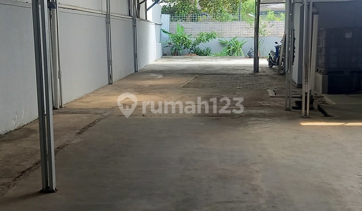 Gudang di Sumber endah 
Bandung. Siap pakai !