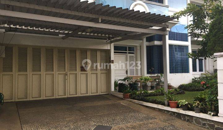 Rumah modern terawat luas di Setra indah
Bandung 2