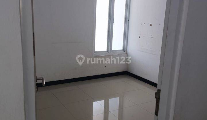 Rumah baru di Taman Kopo Indah V siap huni  2