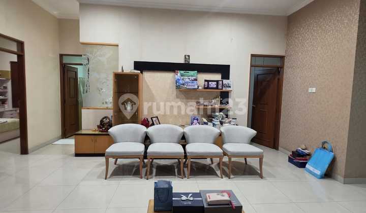 Rumah Utara Istana Regensy