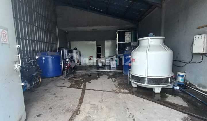 Warehouse Strategic Location Near City Center &amp; Toll Road.