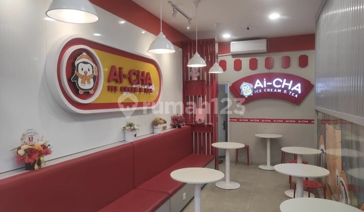 Shop House.TKI.3 Busy Area