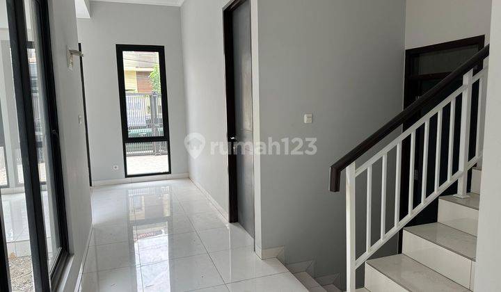 Rumah Baru Jl Kembar Siap Huni  1