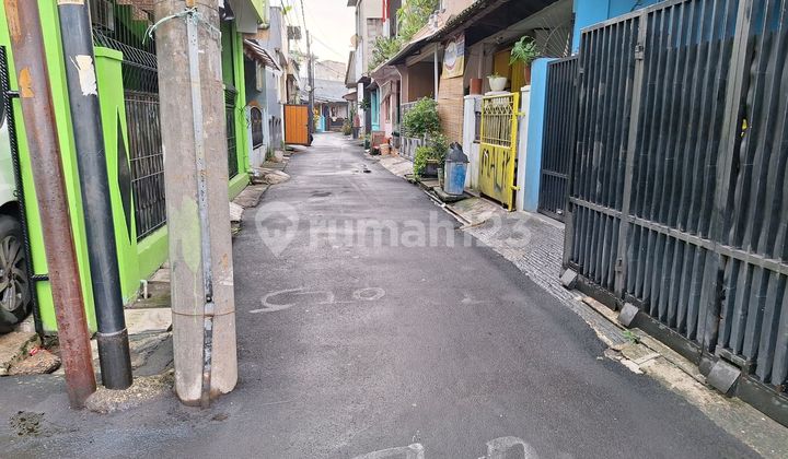 Jual.cepat Rumah Di Perumnas.2 Tangerang Terdiri.dari 4.rumah Petak Disewakan 2