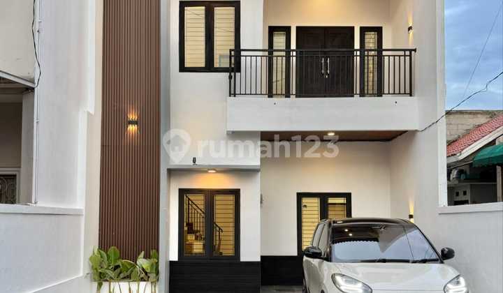 Rumah Cantik Mewah Full Furnish dan Siap Huni Lokasi Strategis di Green Kebagusan, Jagakarsa - Jaksel Rumah Cantik Mewah Full Furnish dan Siap Huni Lokasi Strategis di Green Kebagusan, Jagakarsa - Jaksel