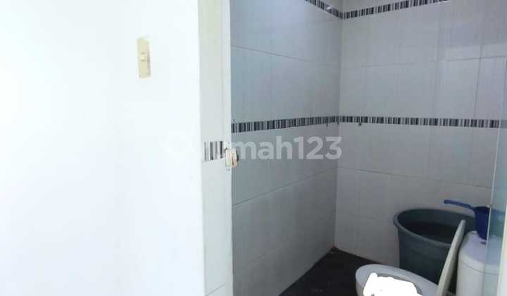 4-Door Rental House Strategic Location on Jl. Amaliun Medan Maimun - Medan 2