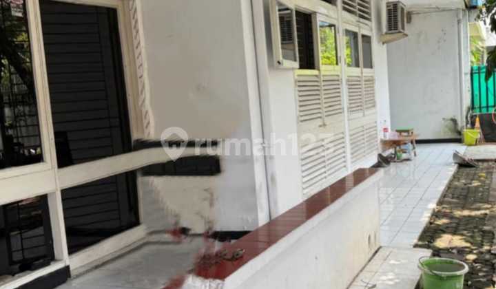 Disewakan Rumah di Komp. Bapenas Belakang Kartika Chandra Jakarta Disewakan Rumah di Komp. Bapenas Belakang Kartika Chandra Jakarta