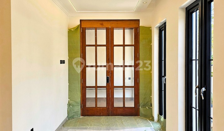 Exclusive Grand Luxury House with Optional Backyard Swimming Pool in Bintaro - Tangsel 2