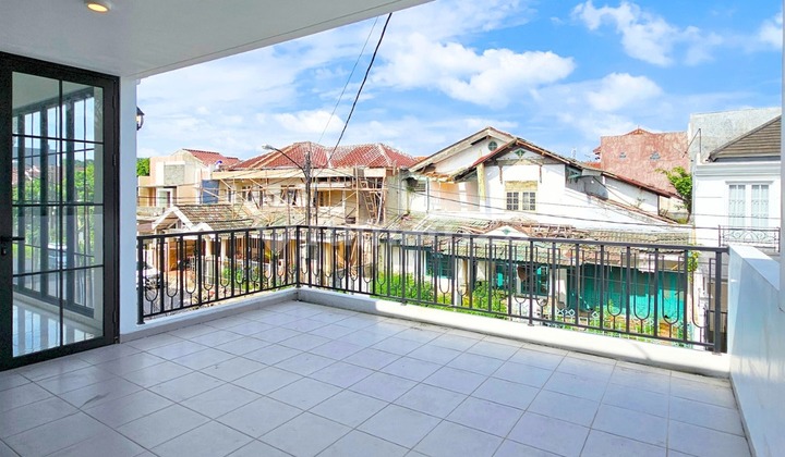 Rumah Baru American Classic With Pool Siap Huni di Bintaro - Tangsel 2