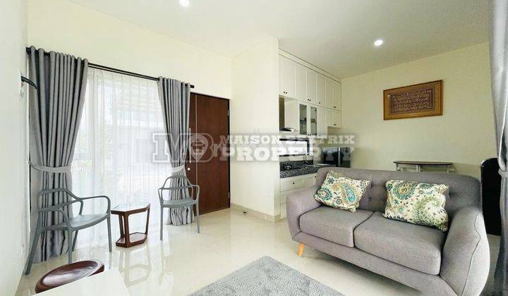 Rumah Cantik Bernuansa Jepang Semi Furnish Lokasi Strategis  2