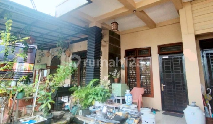 Rumah 2 Lantai Lokasi Strategis & Bebas Banjir di Komp. Tasbih 1 Medan Sunggal - Medan