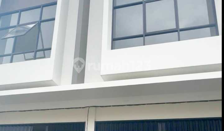 Ruko Strategis di Pinggir Jalan Raya Kodau Bekasi, Dekat dengan Pintu Tol Jatiwarna Ruko Strategis di Pinggir Jalan Raya Kodau Bekasi, Dekat dengan Pintu Tol Jatiwarna