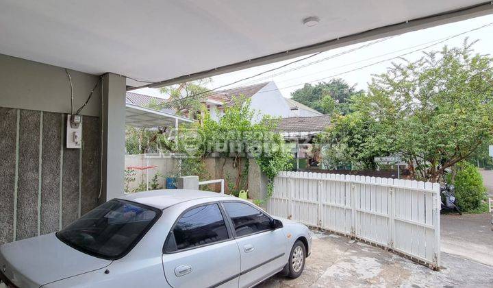 Rumah Bagus Posisi Hoek + Ada Rooftop Lokasi Strategis Di Griya Loka 2