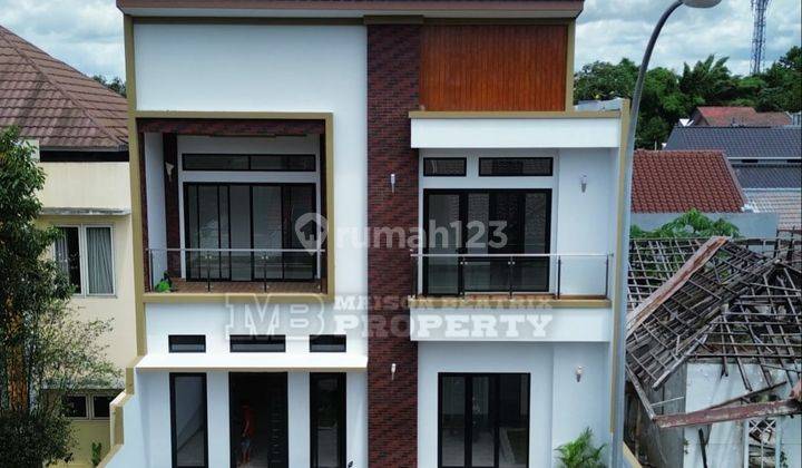 Rumah Modern Minimalis Ready Siap Huni Sangat Strategis Di Kencana Loka Tangerang Selatan WT  1