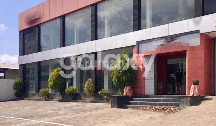 SHOWROOM STRATEGIS DI GATOT SUBROTO BARAT DENPASAR, BALI SHOWROOM STRATEGIS DI GATOT SUBROTO BARAT DENPASAR, BALI