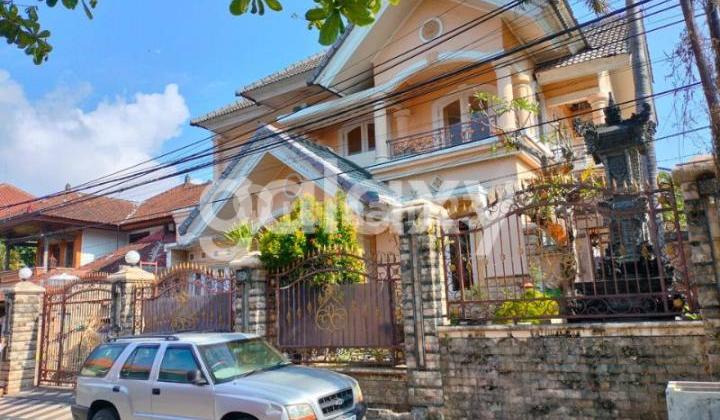 RUMAH STYLE KOLONIAL MODERN DI MOH YAMIN RENON DENPASAR, BALI RUMAH STYLE KOLONIAL MODERN DI MOH YAMIN RENON DENPASAR, BALI