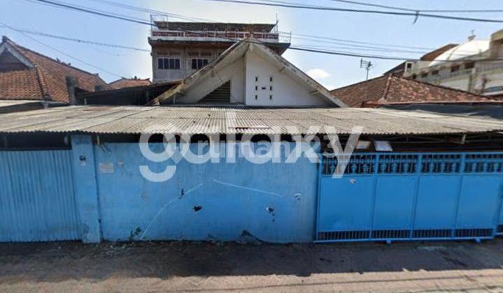 RUMAH 4 LANTAI DI PULAU BURU DAUH PURI DENPASAR, BALI