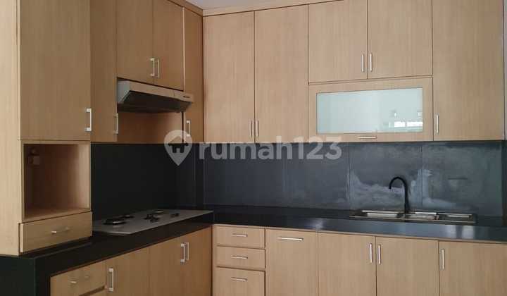 BANGGAKAN KELUARGAMU !! Rumah Modern Lokasi Favorit Taman Kopo Indah NEGO SAMPE JADI !!