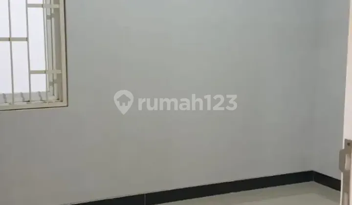 Modern Minimalist House in Taman Kopo Indah !! Guaranteed to Feel at Home! 2